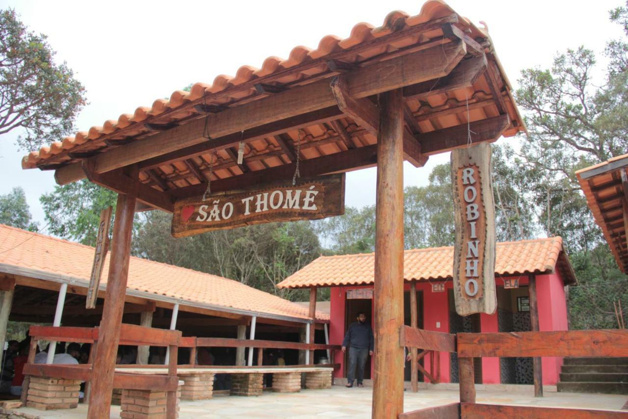 Chales E Camping Do Robinho 1 São Tomé das Letras Quarto foto